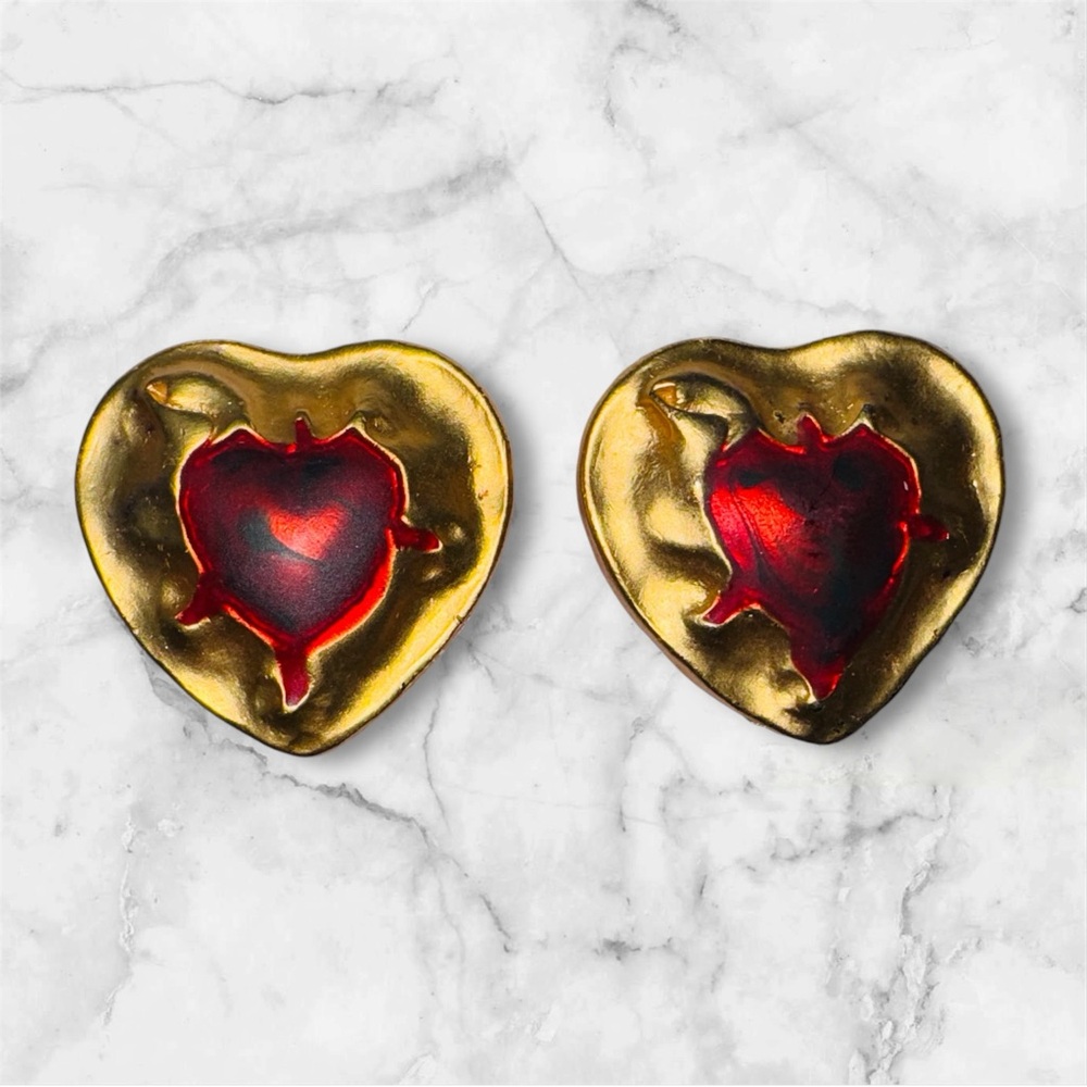 VINTAGE HEART SHAPED CLIP EARRINGS RARE ONE OF A KIND